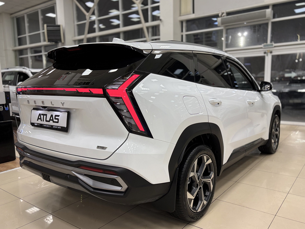 Geely Atlas Luxury, белый