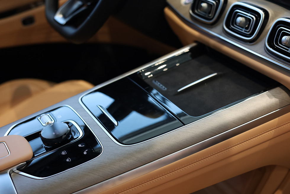 Jaecoo J8 Active двухцветный, серый