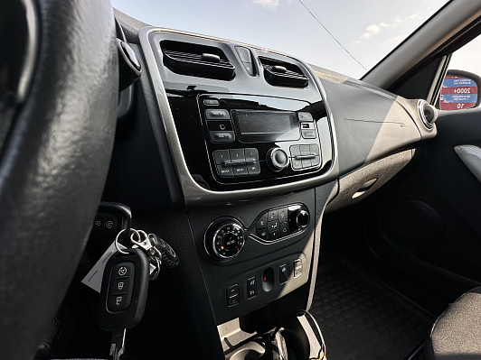 Renault Sandero Privilege, 2017 года, пробег 47350 км