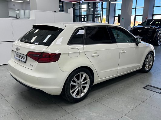 Audi A3 Ambiente, 2015 года, пробег 279296 км