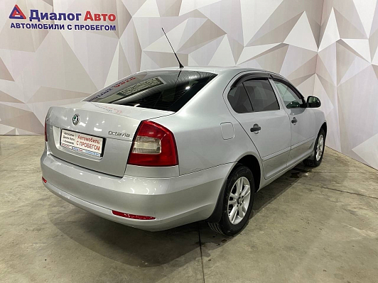 Skoda Octavia, 2010 года, пробег 205000 км