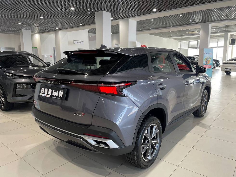 Omoda C5 Fun, серебряный