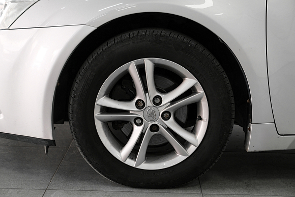 Toyota Avensis, 2009 года, пробег 211411 км