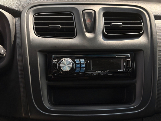 Renault Sandero Access, 2015 года, пробег 110000 км
