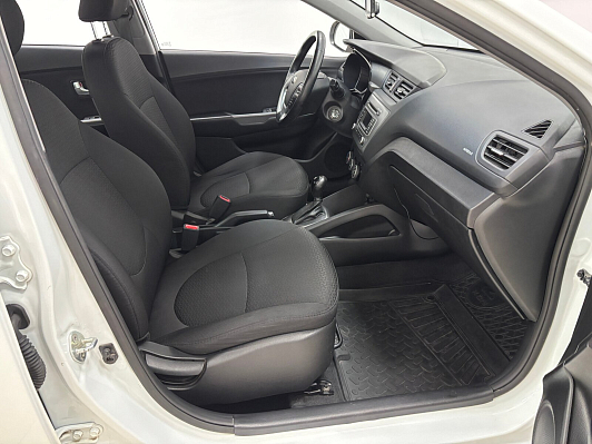 Kia Rio, 2015 года, пробег 58220 км