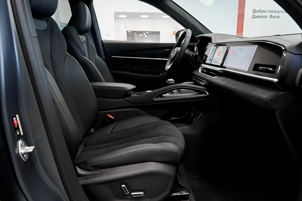 Geely Monjaro Exclusive, серый