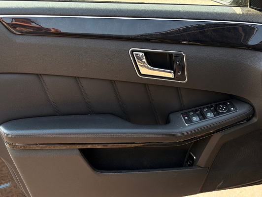Mercedes-Benz E-Класс, 2010 года, пробег 251538 км