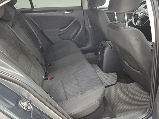 Volkswagen Jetta, 2011 года, пробег 272132 км