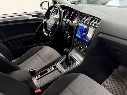 Volkswagen Golf, 2014 года, пробег 300000 км