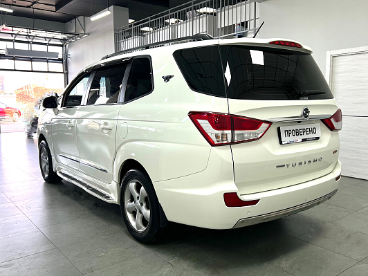 SsangYong Korando Turismo, 2018 года, пробег 124359 км