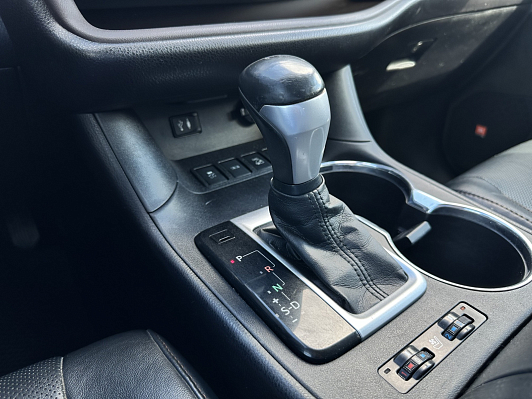 Toyota Highlander Люкс, 2014 года, пробег 166000 км