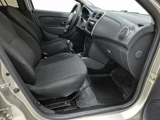 Renault Logan Access, 2017 года, пробег 124211 км