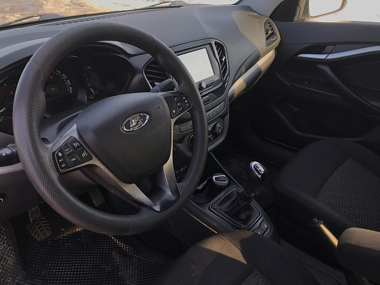 Lada (ВАЗ) Vesta Comfort Multimedia, 2017 года, пробег 86229 км