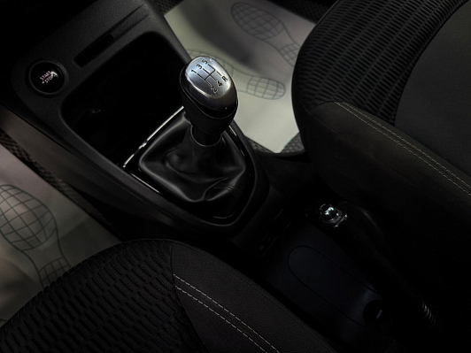 Renault Kaptur Drive, 2019 года, пробег 197069 км