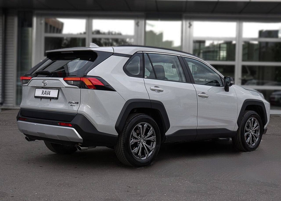 Toyota RAV4 Adventure, белый