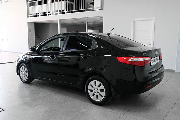 Kia Rio, 2012 года, пробег 269000 км