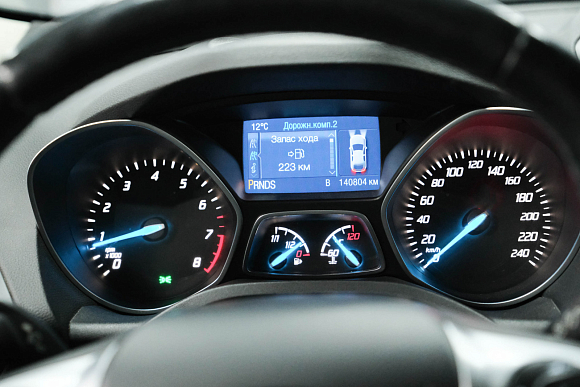 Ford Kuga Titanium, 2016 года, пробег 140792 км