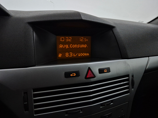 Opel Astra Enjoy, 2011 года, пробег 202126 км