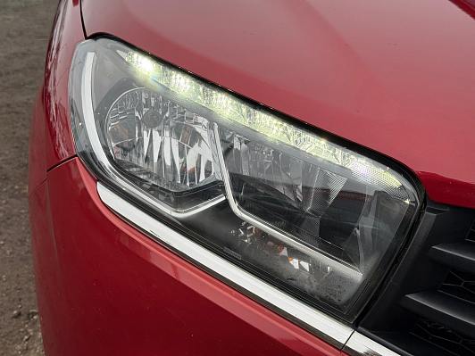 Lada (ВАЗ) XRAY Comfort, 2017 года, пробег 126000 км