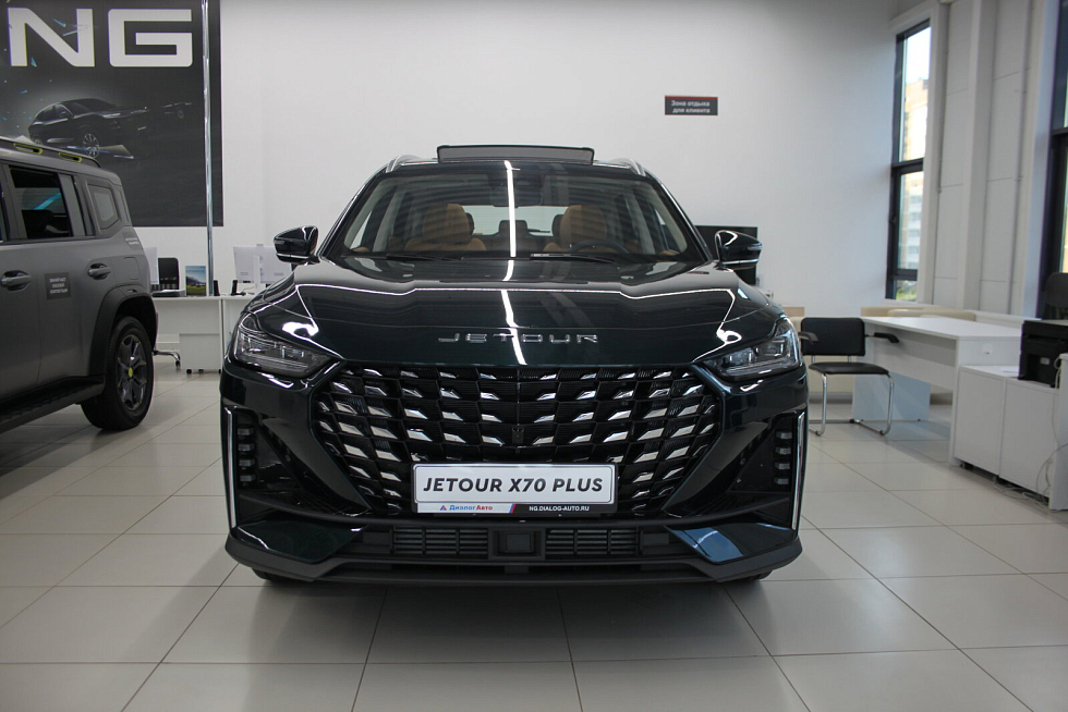 JETOUR X70 PLUS Luxury, зеленый