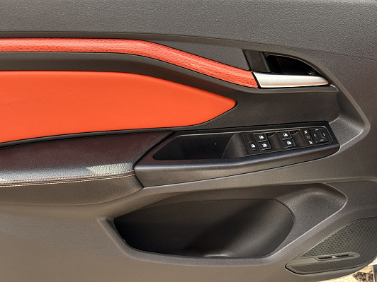 Lada (ВАЗ) Vesta Luxe Multimedia, 2019 года, пробег 98000 км