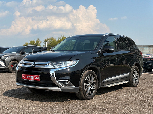 Mitsubishi Outlander Intense+, 2015 года, пробег 141200 км