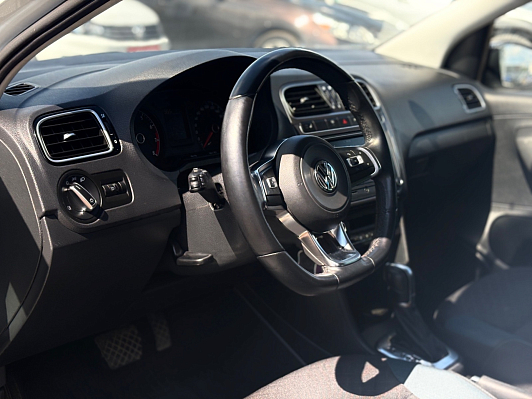 Volkswagen Polo Football Edition, 2019 года, пробег 118864 км