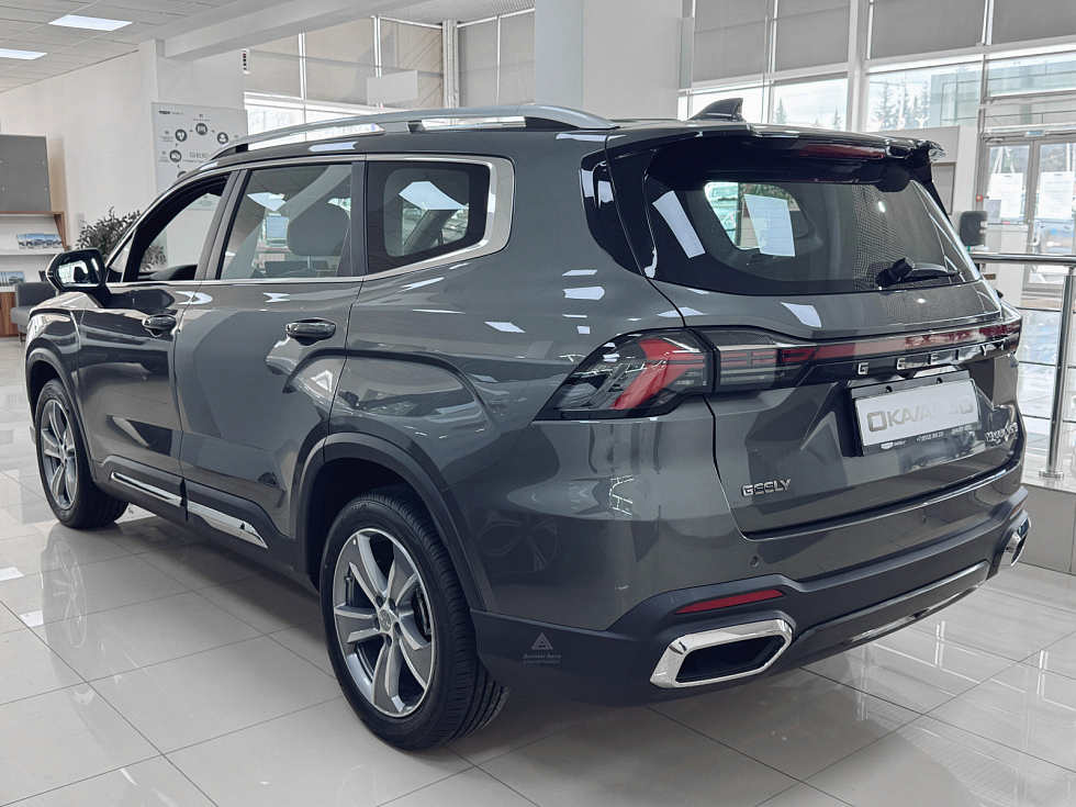 Geely Okavango Флагман, серый