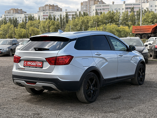 Lada (ВАЗ) Vesta Luxe Multimedia, 2019 года, пробег 98000 км