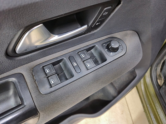 Volkswagen Amarok, 2012 года, пробег 175954 км