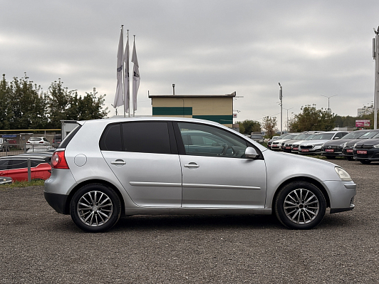 Volkswagen Golf, 2006 года, пробег 129000 км