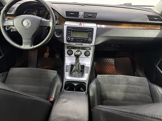 Volkswagen Passat, 2006 года, пробег 308000 км