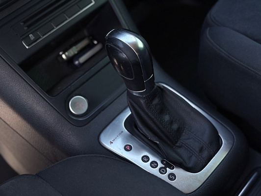 Volkswagen Tiguan Adventure, 2012 года, пробег 247062 км