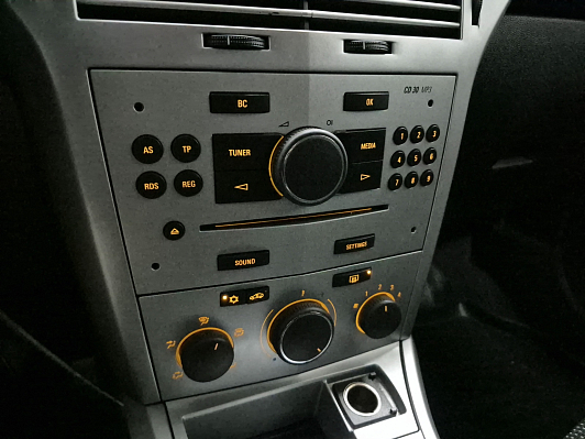 Opel Astra Enjoy, 2012 года, пробег 120566 км