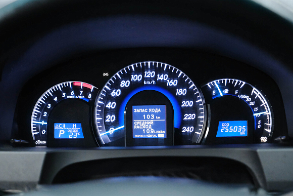 Toyota Camry, 2012 года, пробег 255000 км