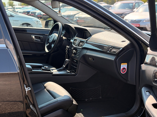 Mercedes-Benz E-Класс, 2010 года, пробег 251538 км