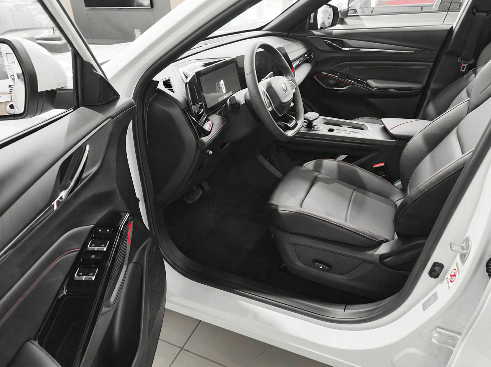 Changan CS35 Max Tech, белый