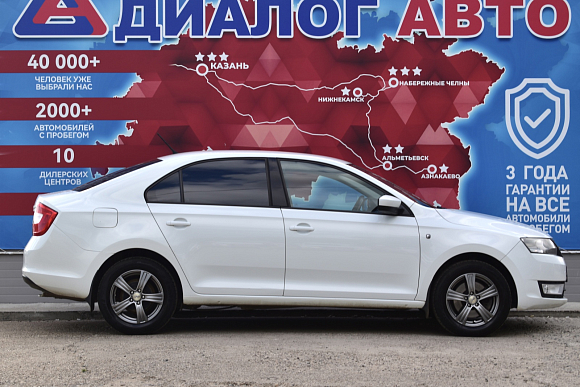 Skoda Rapid, 2015 года, пробег 196000 км