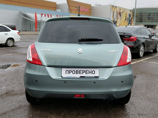 Suzuki Swift GL, 2011 года, пробег 150000 км