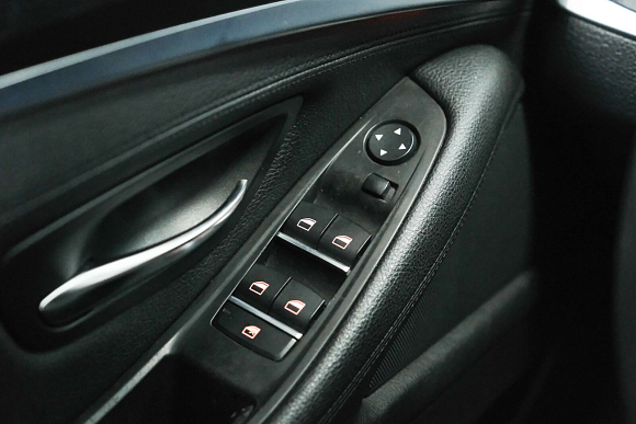 BMW 5 серии, 2014 года, пробег 186538 км