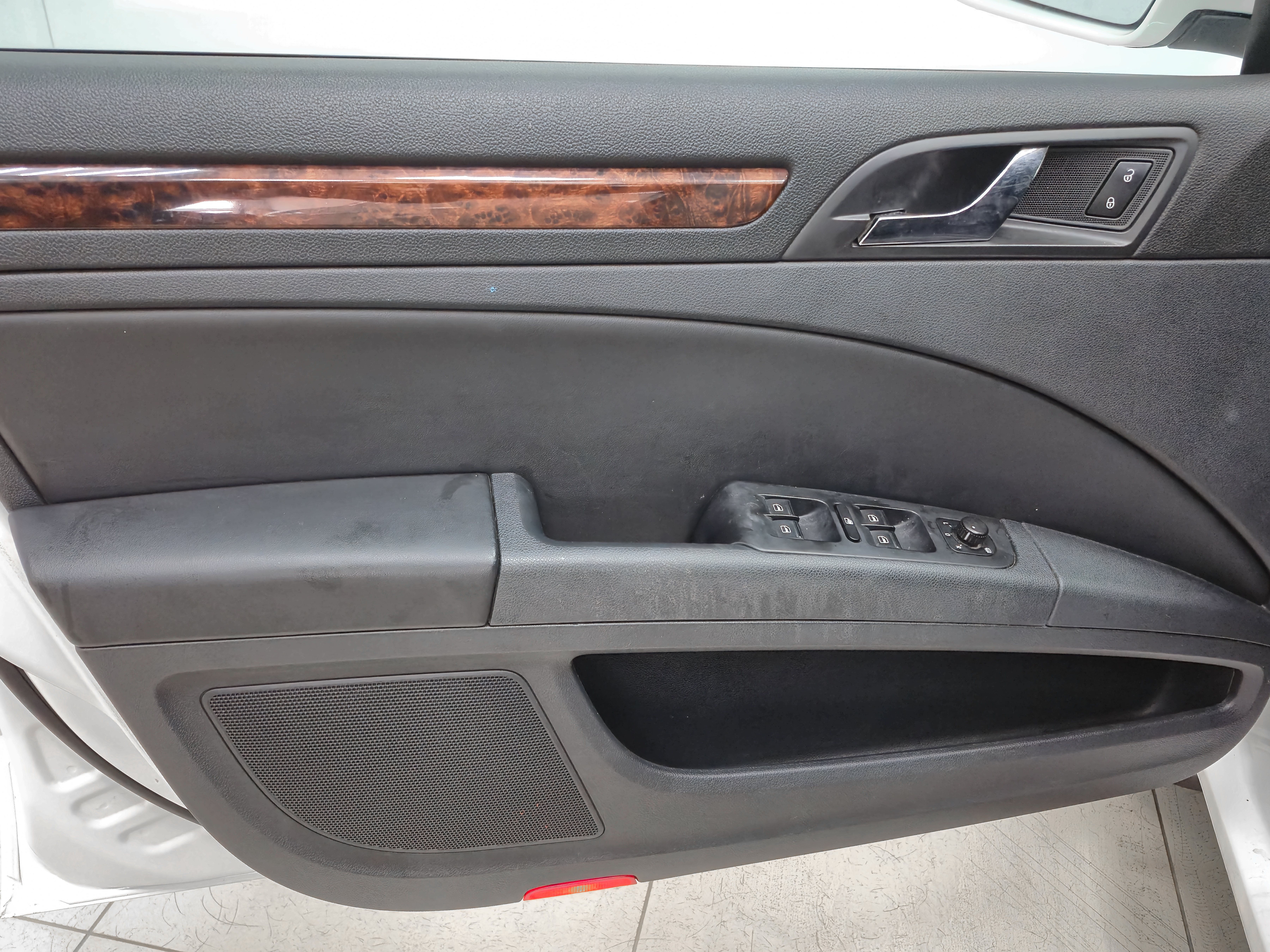Skoda Superb, 2011 года, пробег 244818 км