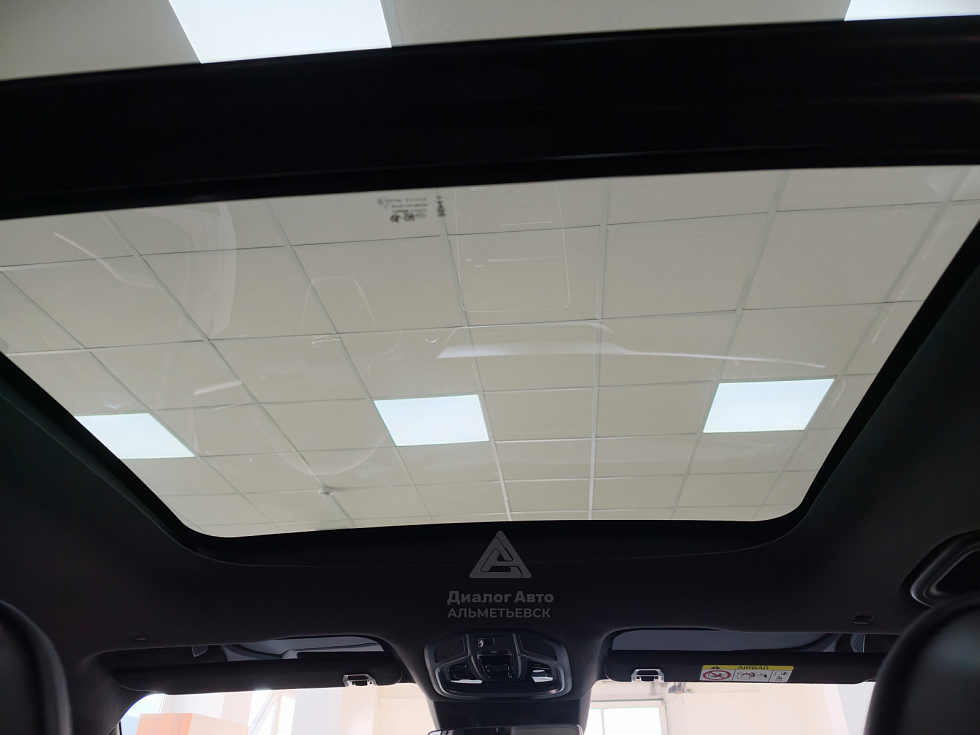 Geely Monjaro Flagship SE, белый