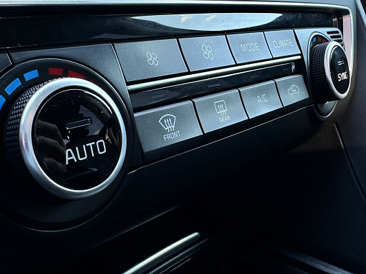 Kia Optima Prestige, 2019 года, пробег 114000 км