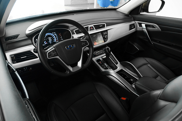 Geely Atlas Luxury, 2019 года, пробег 93000 км