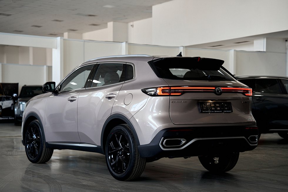 Changan UNI-S Техно, бежевый