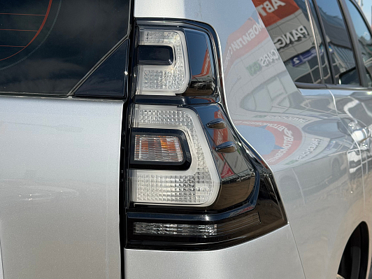 Toyota Land Cruiser Prado Престиж, 2020 года, пробег 85200 км