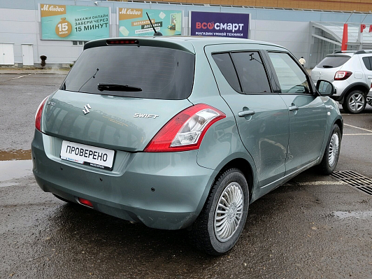 Suzuki Swift GL, 2011 года, пробег 150000 км