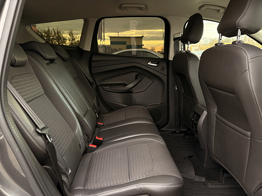 Ford Kuga Titanium, 2017 года, пробег 93500 км