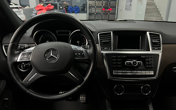 Mercedes-Benz M-Класс, 2012 года, пробег 148000 км