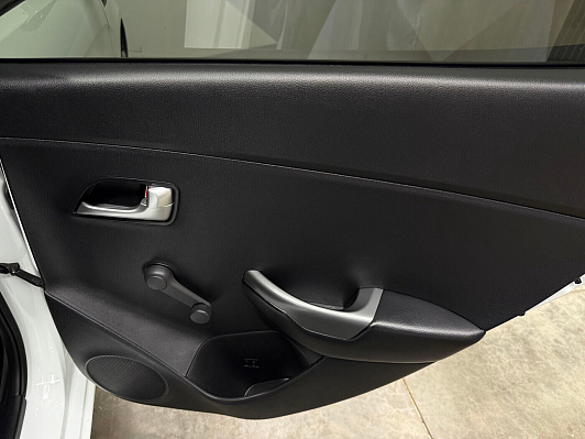 Kia Rio, 2016 года, пробег 132846 км